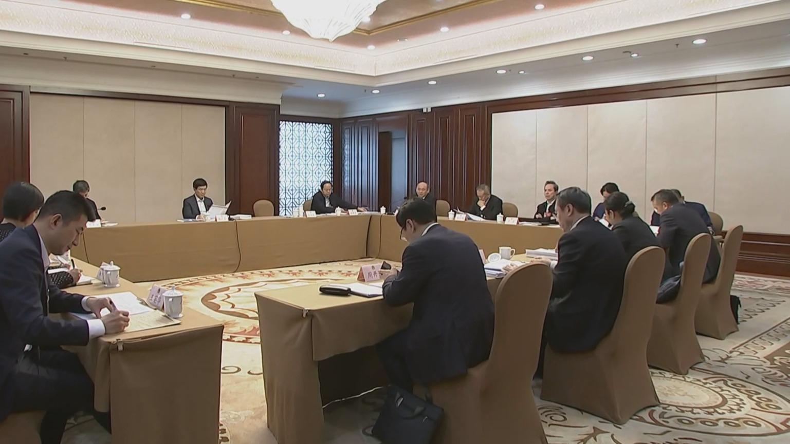 凝心聚力为新时代首都发展建真言谋良策出实招
