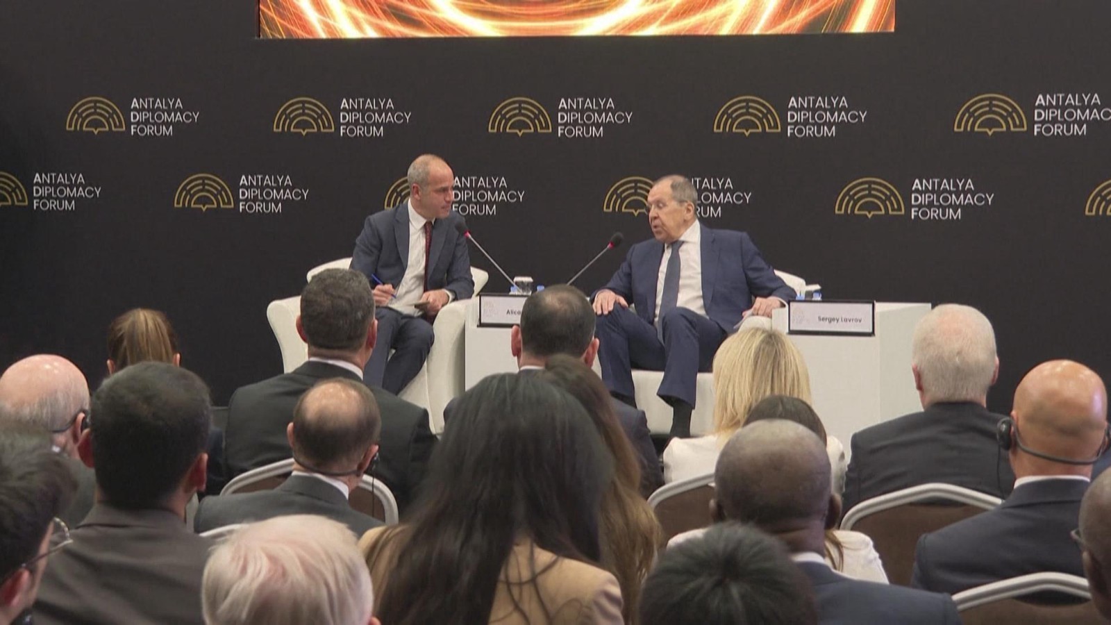 俄罗斯外长:俄美关系仍有改善潜力 俄罗斯外长:俄美关系仍有改善潜力