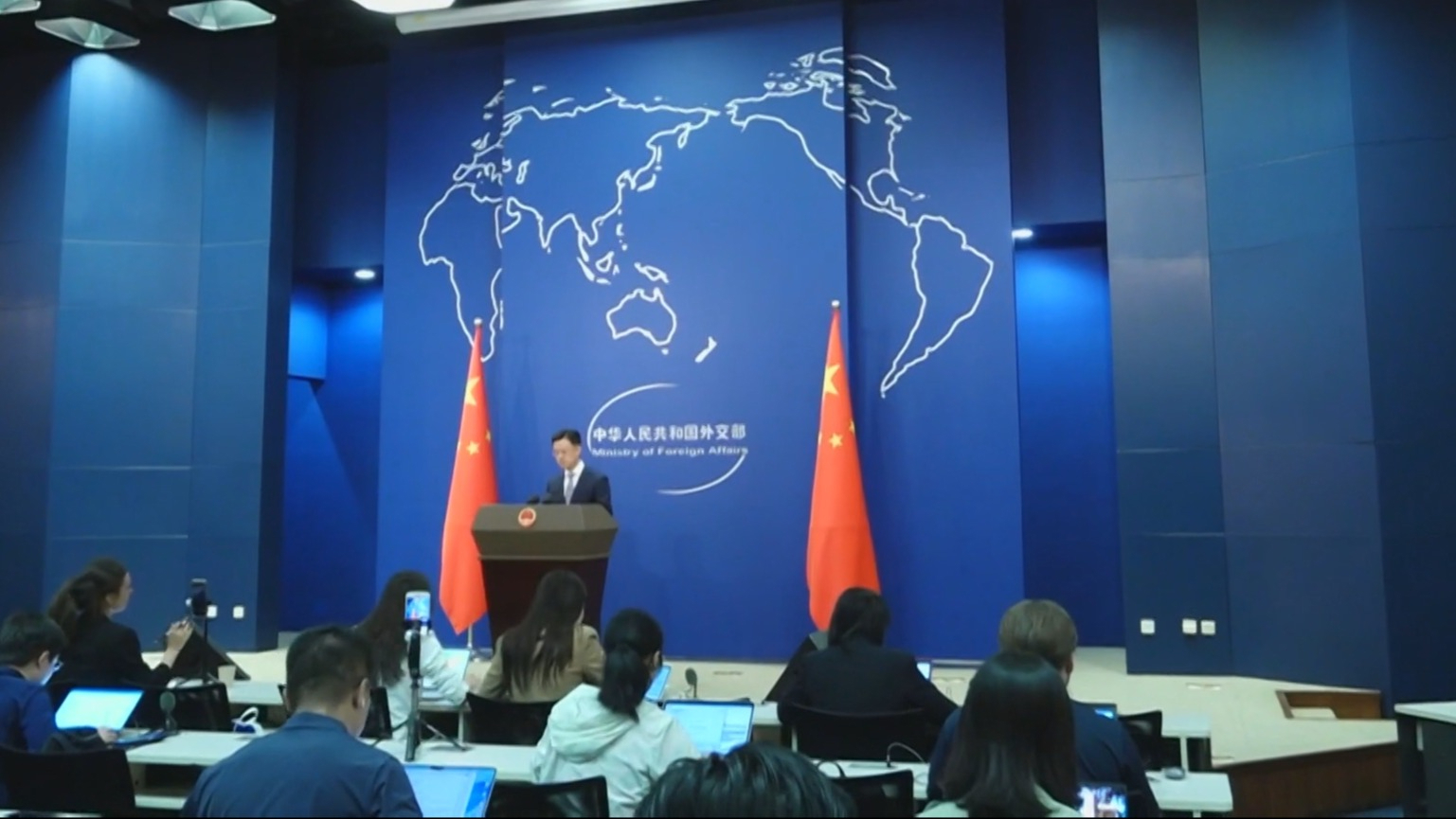 美国总统特朗普将访华 外交部介绍中方期待 美国总统特朗普将访华 外交部介绍中方期待