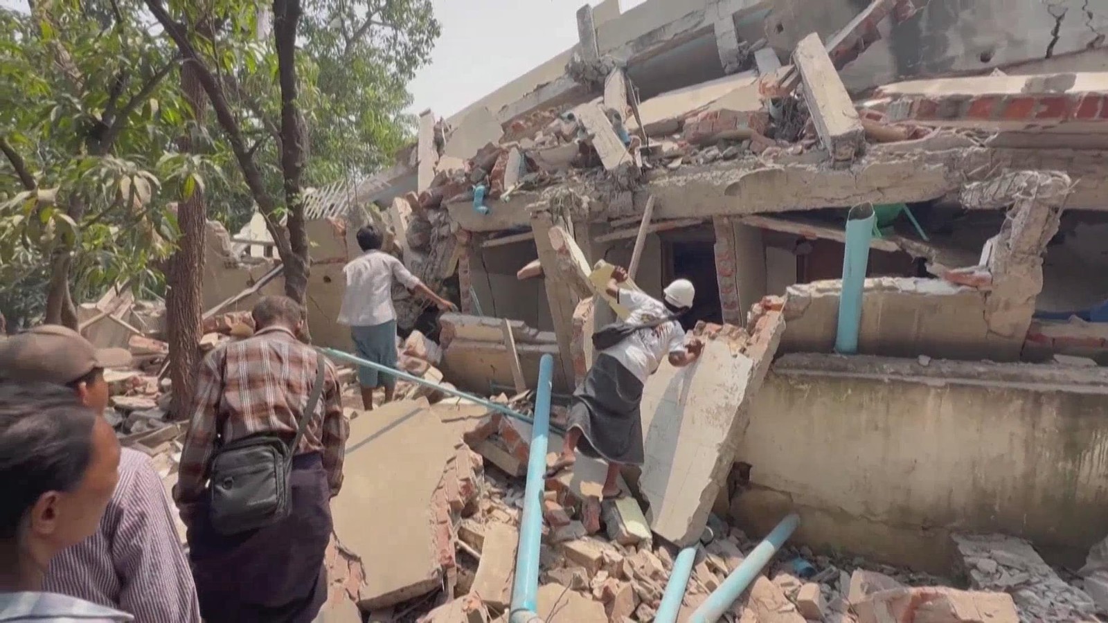 地质学家:缅甸强震释放的能量相当于334颗原子弹 地质学家:缅甸强震释放的能量相当于334颗原子弹