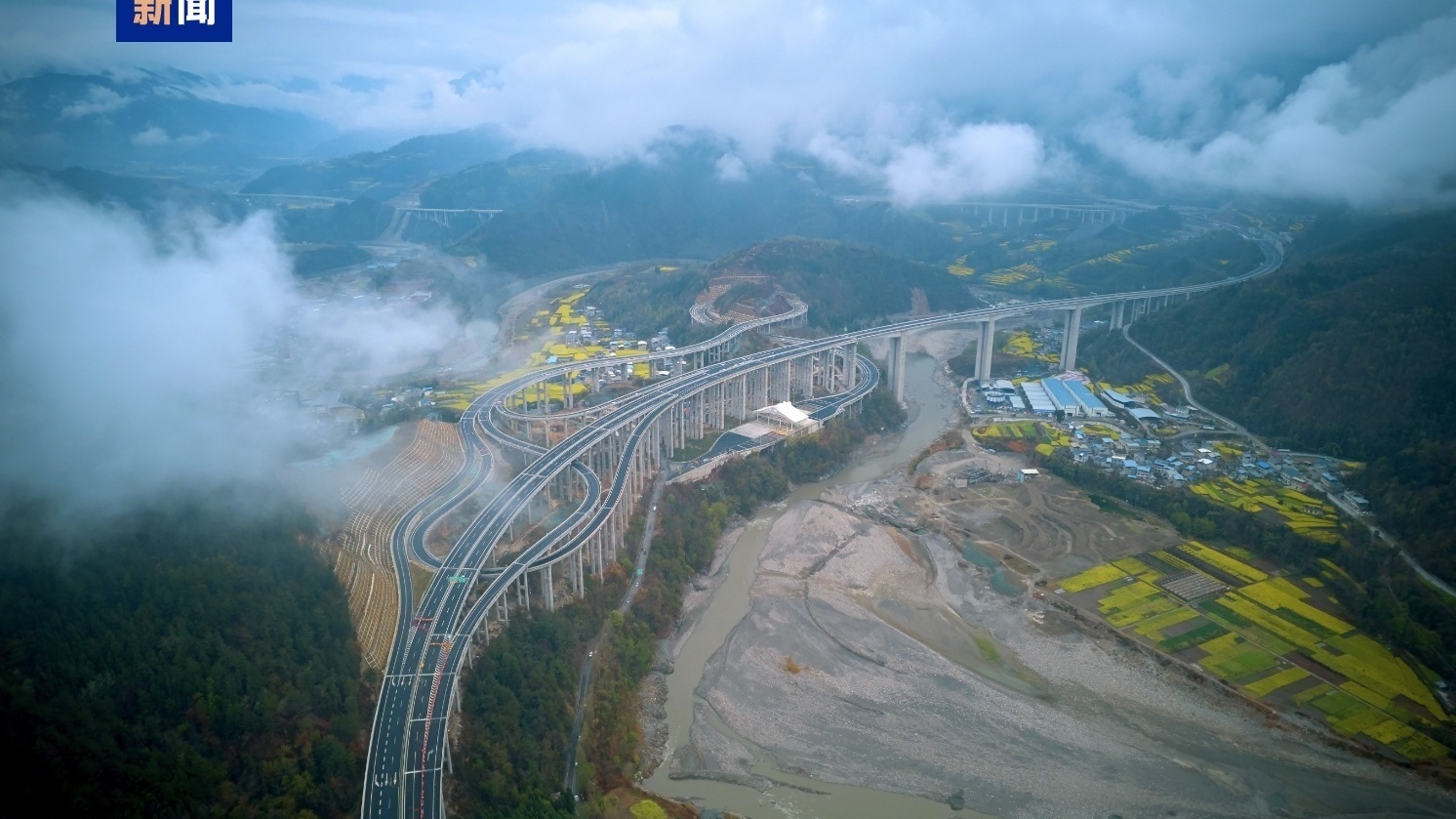 最后一座隧道贯通 四川九绵高速迎来通车倒计时 最后一座隧道贯通 四川九绵高速迎来通车倒计时