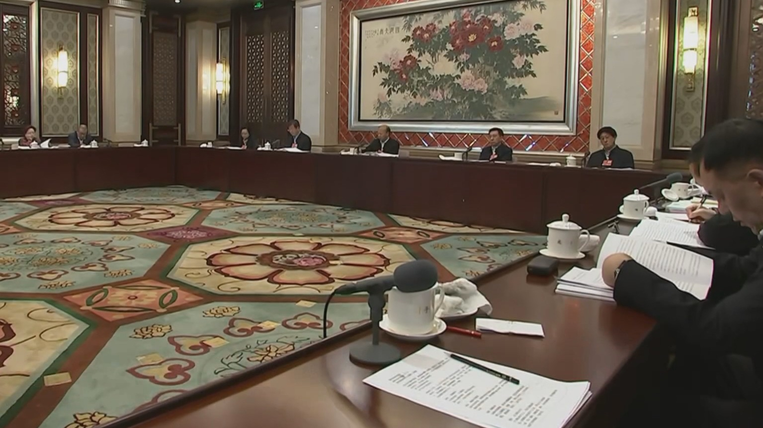 全国两会特别报道丨北京市代表团审议政府工作报告