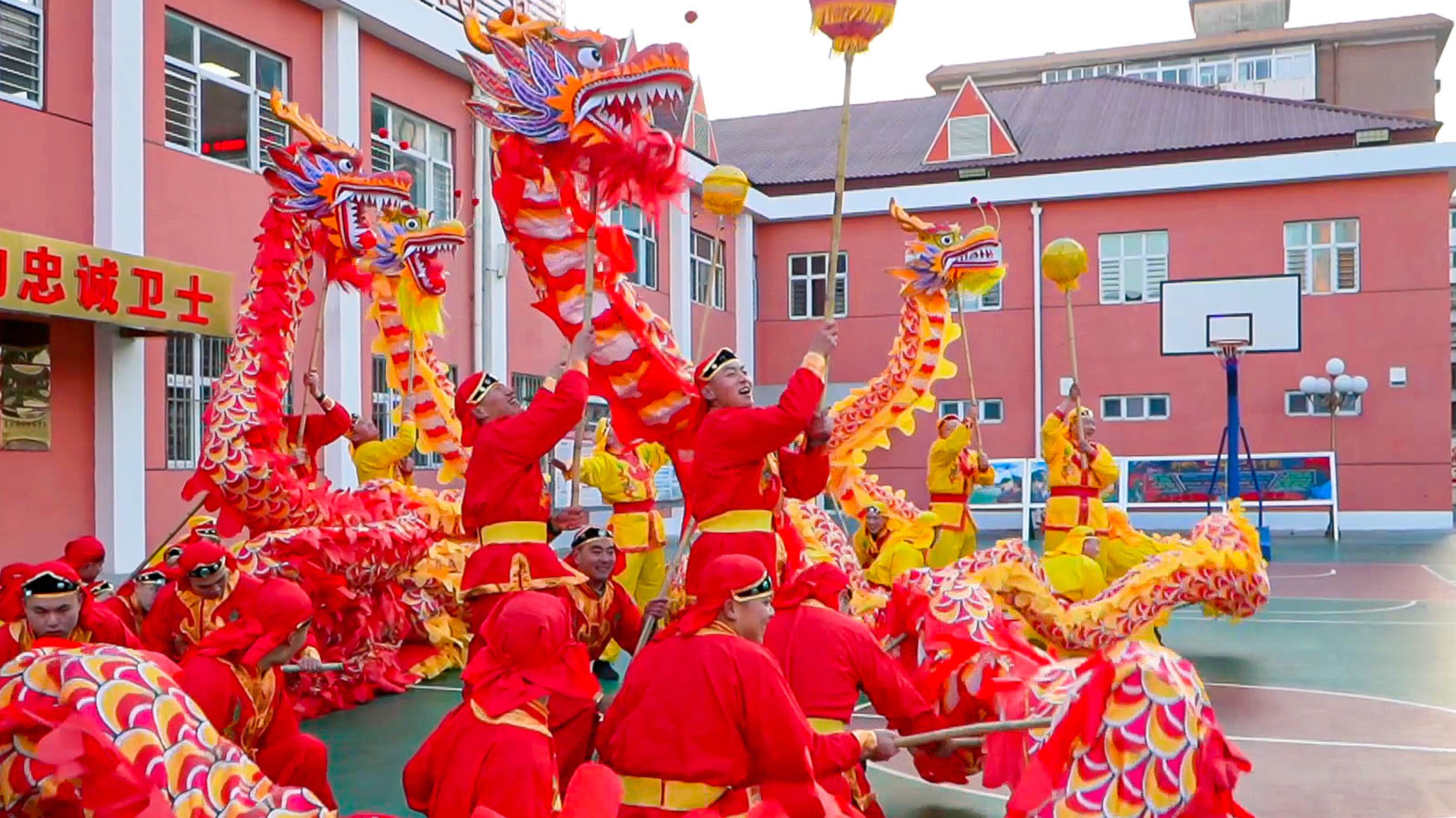 天津:武警官兵别样闹元宵 共叙家国情 天津:武警官兵别样闹元宵 共叙家国情