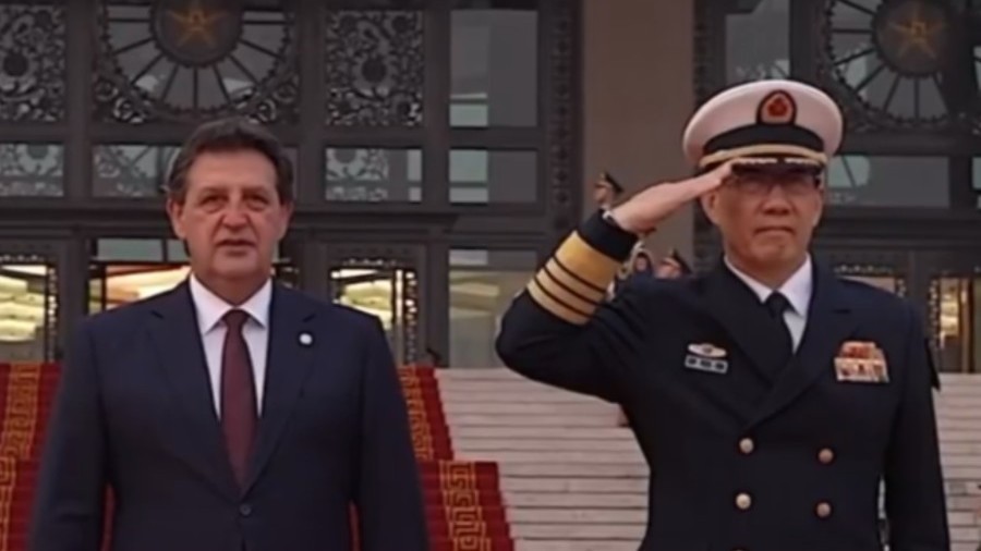 董军在京与塞尔维亚国防部长加希奇举行会谈 董军在京与塞尔维亚国防部长加希奇举行会谈