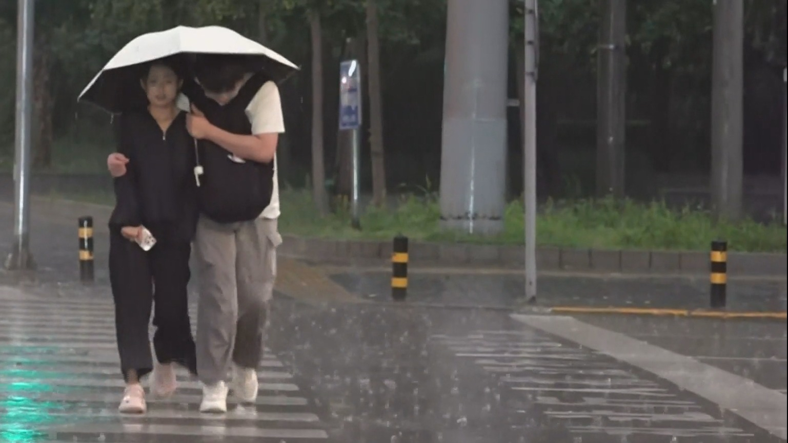 下周京城雨热交替 气温呈现缓慢走高趋势 下周京城雨热交替 气温呈现缓慢走高趋势