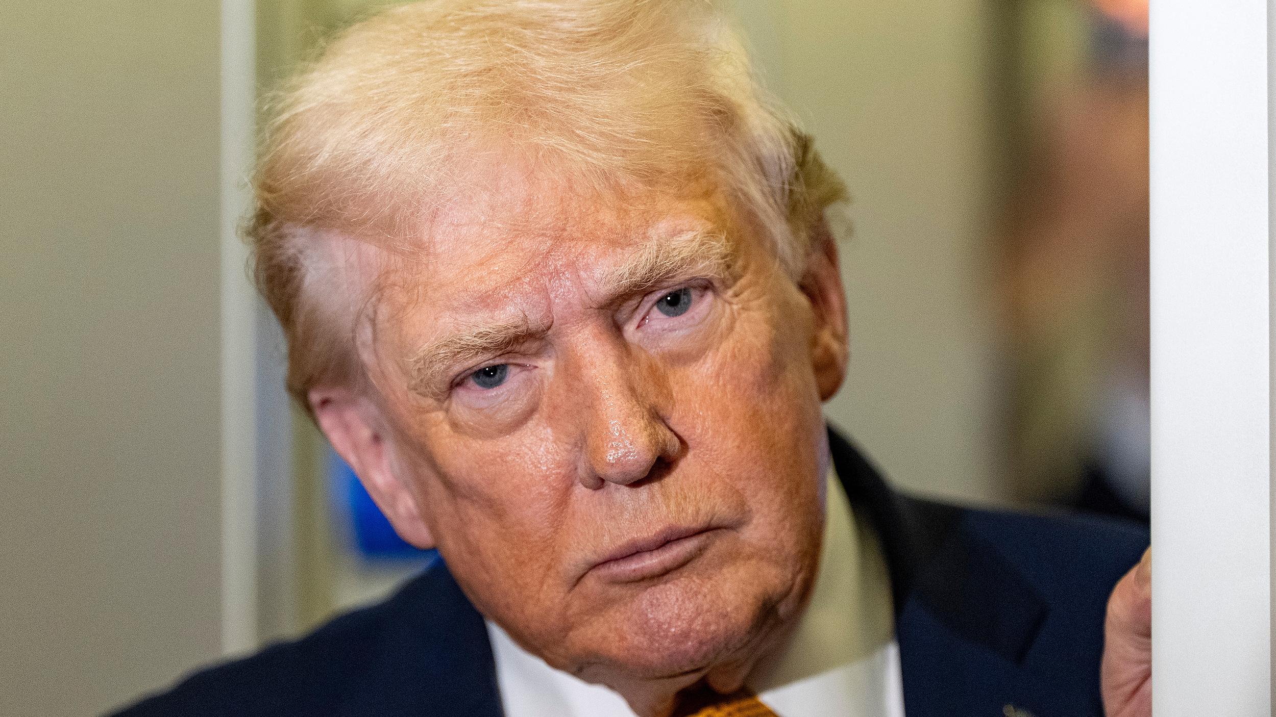 格陵兰岛总理回应特朗普：“够了”