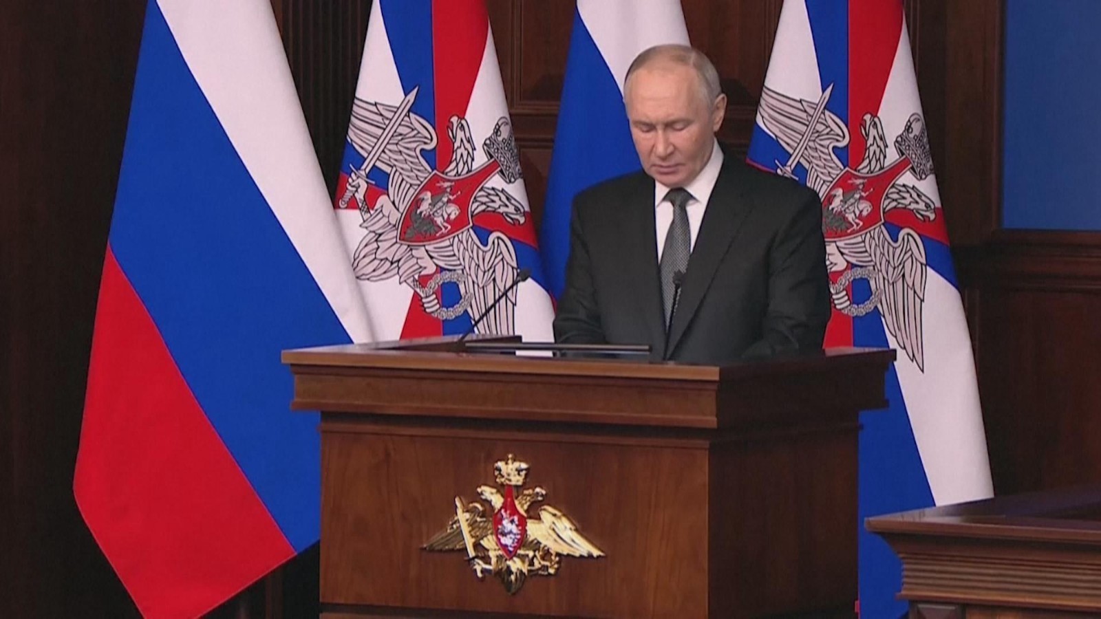 普京：若美部署中短程导弹 俄也将解除相关限制