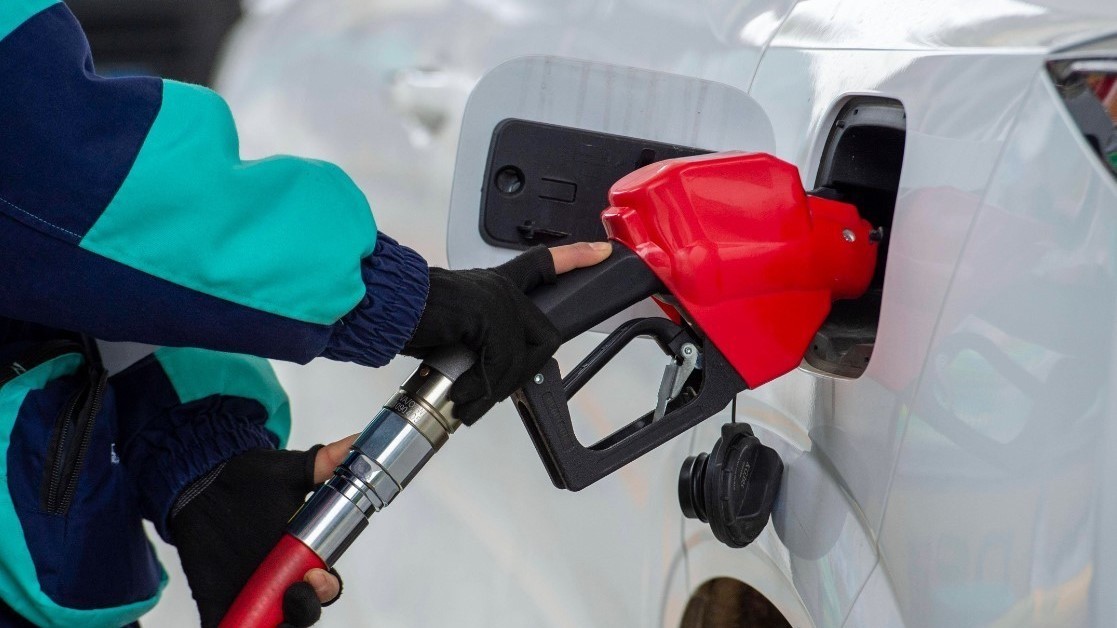 今晚调油价 国内汽、柴油价格每吨分别上涨230元和220元 今晚调油价 国内汽、柴油价格每吨分别上涨230元和220元