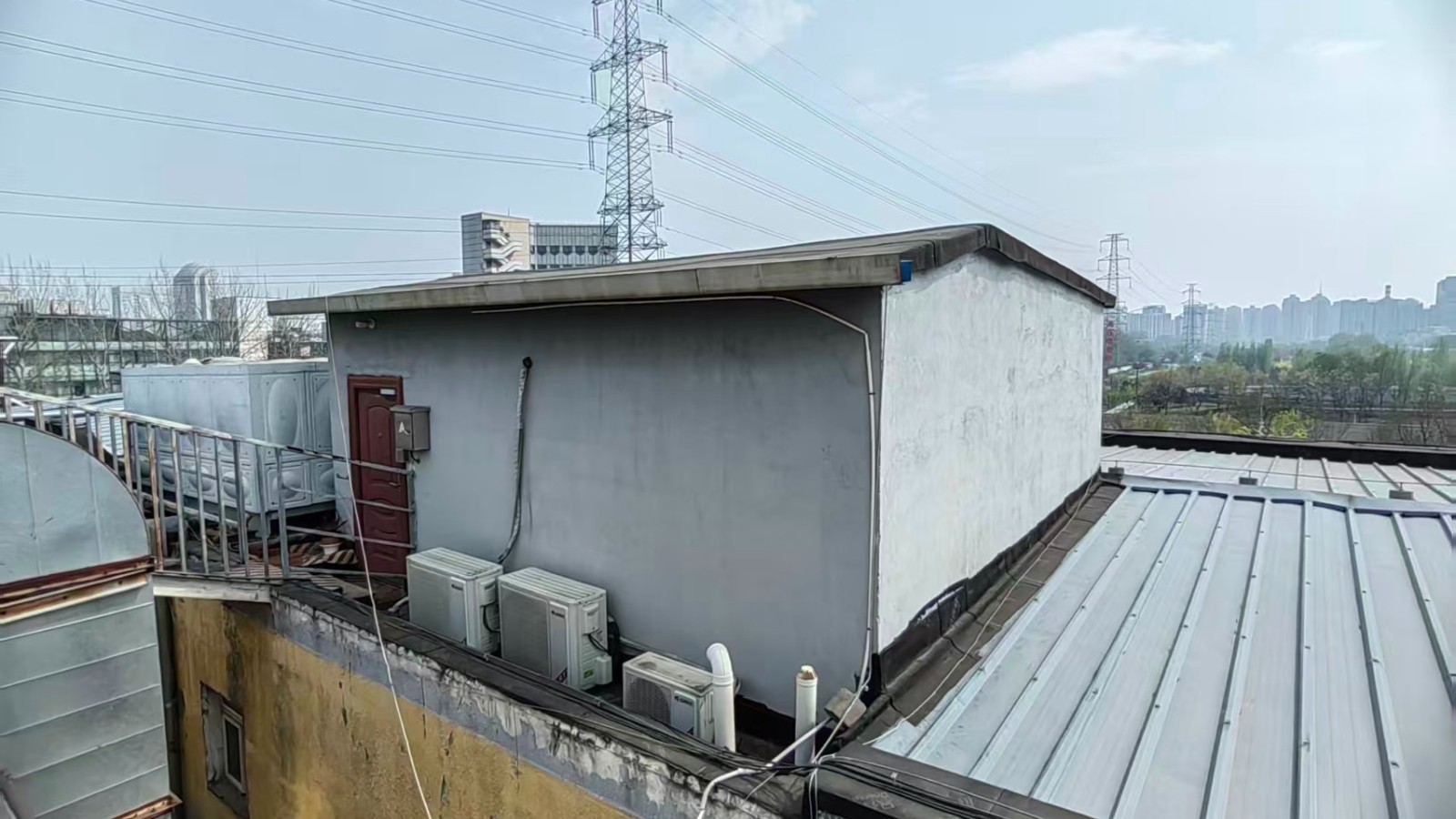 拆违“清障”助更新  海淀区接连拆除两处违法建设