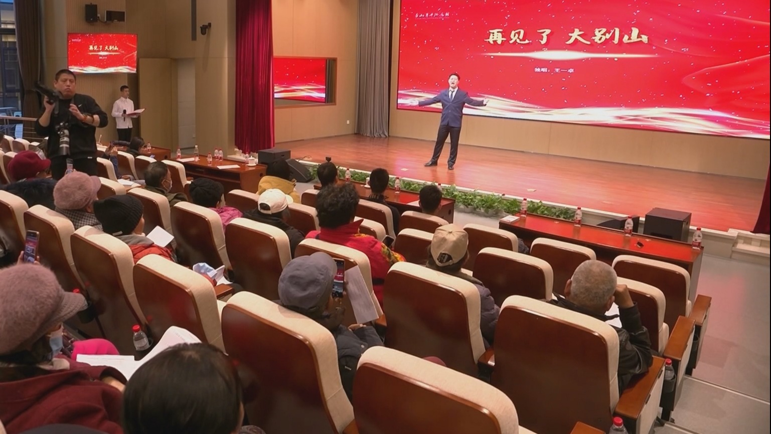 “纪念馆之星”青春绽放 大学生宣讲员逐梦新时代