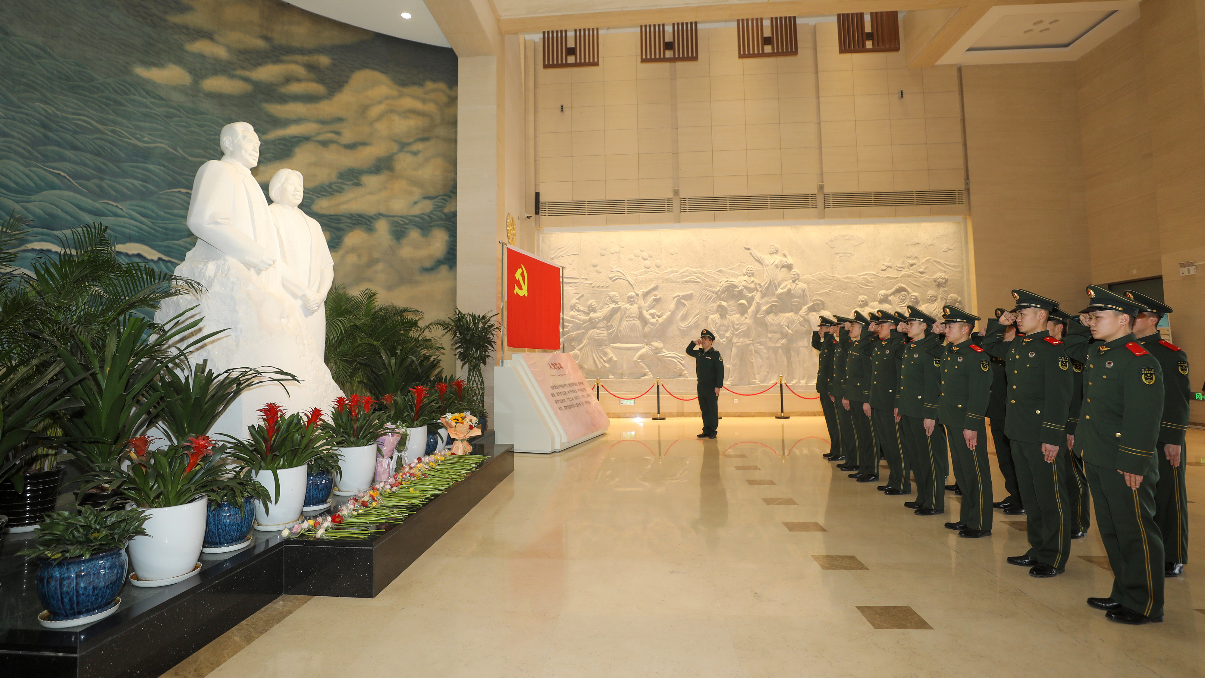 追寻伟人足迹 武警天津总队执勤四支队赴周恩来邓颖超纪念馆参观见学