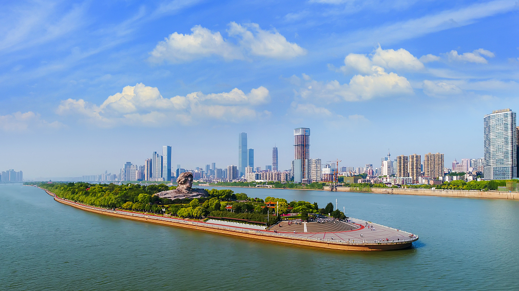 外部不确定性增加不会影响中国继续深化改革、扩大开放的决心和信心 外部不确定性增加不会影响中国继续深化改革、扩大开放的决心和信心