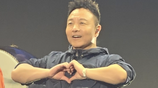 中秋夜 大运河畔 收获了许巍的祝福比心大合影