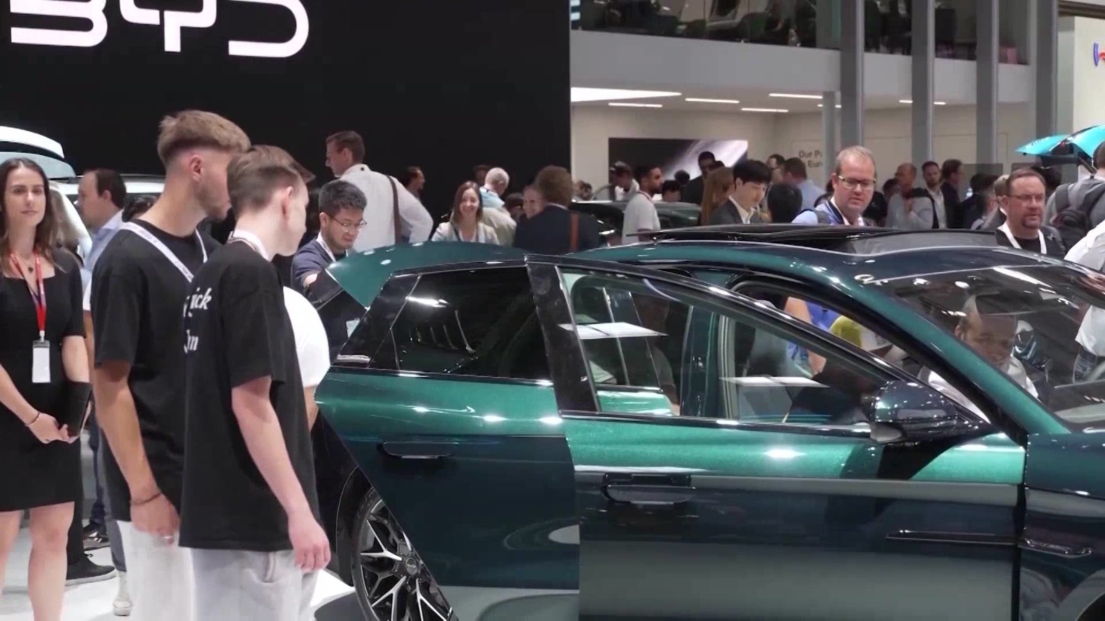 德国总理重申反对向中国电动汽车加征关税 德国总理重申反对向中国电动汽车加征关税