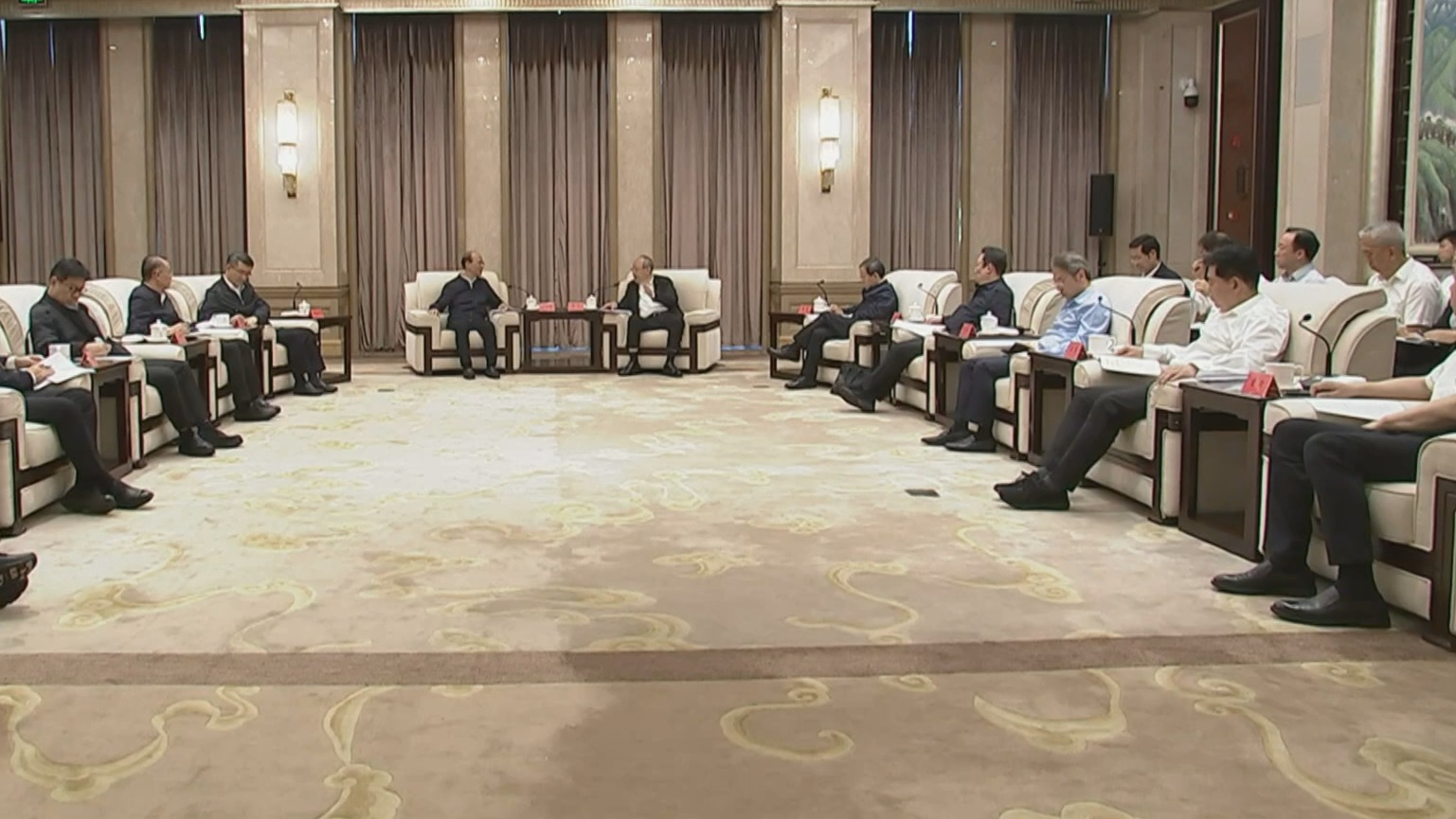 青海党政代表团来京考察 充分发挥两地比较优势 全面深化京青发展合作 青海党政代表团来京考察 充分发挥两地比较优势 全面深化京青发展合作