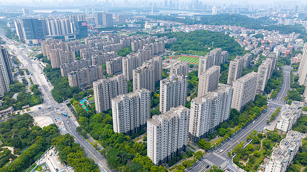 北京明天傍晚到后天有降水天气,气温回落 北京明天傍晚到后天有降水天气,气温回落