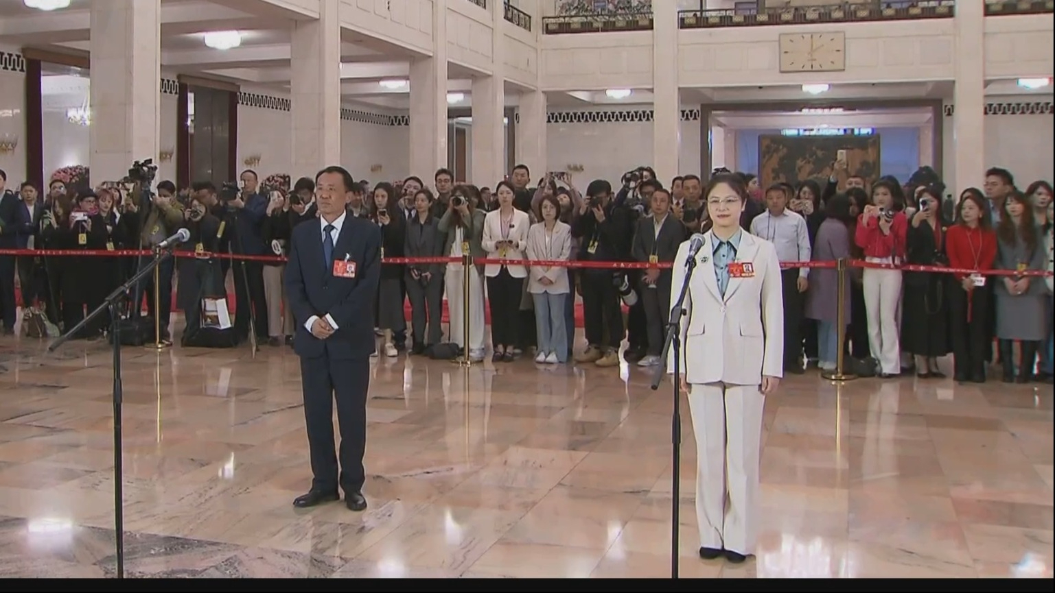 十四届全国人大三次会议第三场“代表通道”举行_北京时间
