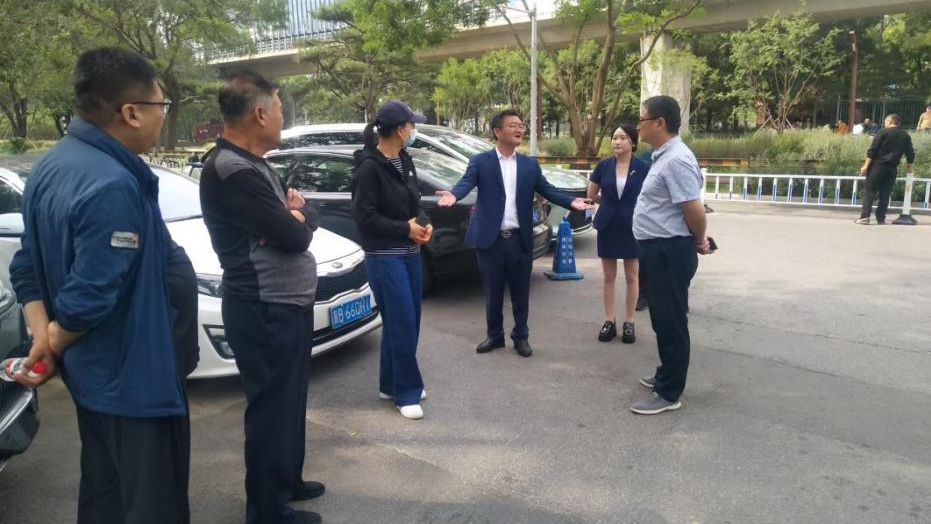 海淀区学院路街道五道口嘉园社区合力疏通“堵点”,畅通居民出行路 海淀区学院路街道五道口嘉园社区合力疏通“堵点”,畅通居民出行路