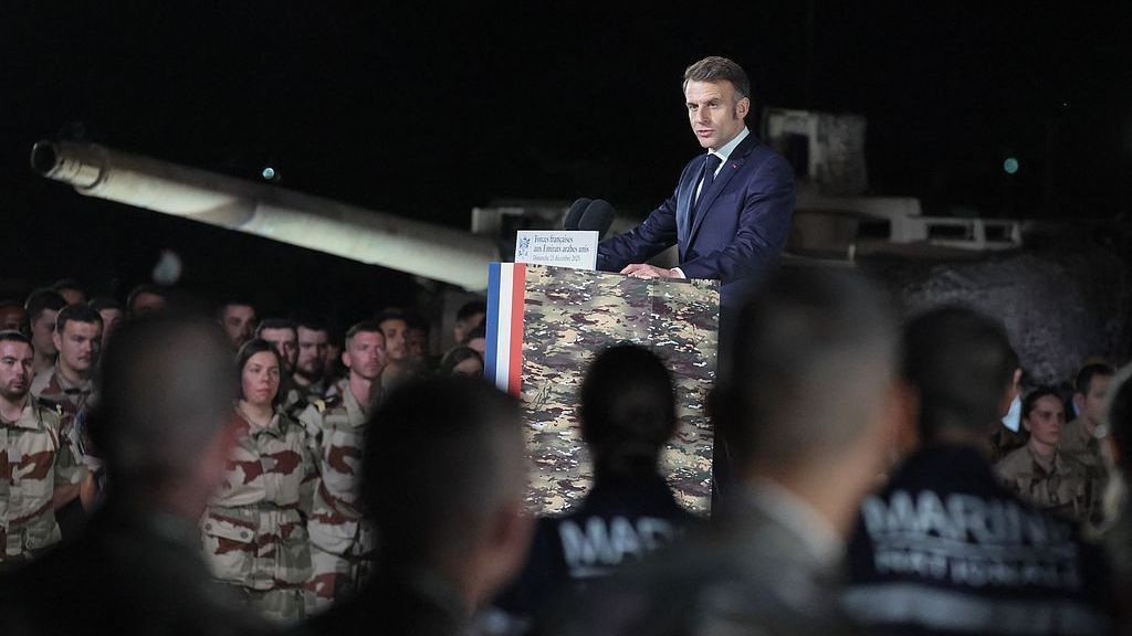 马克龙:法国将新建一艘航母 马克龙:法国将新建一艘航母