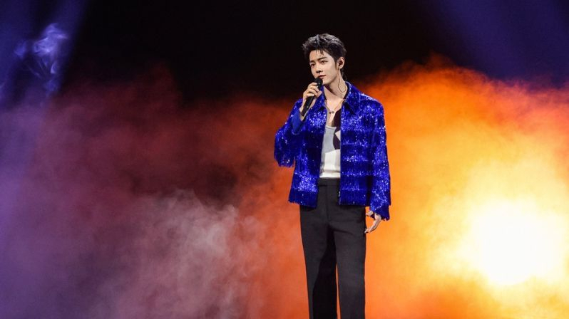 肖战灯塔画面感拉满 肖战灯塔画面感拉满