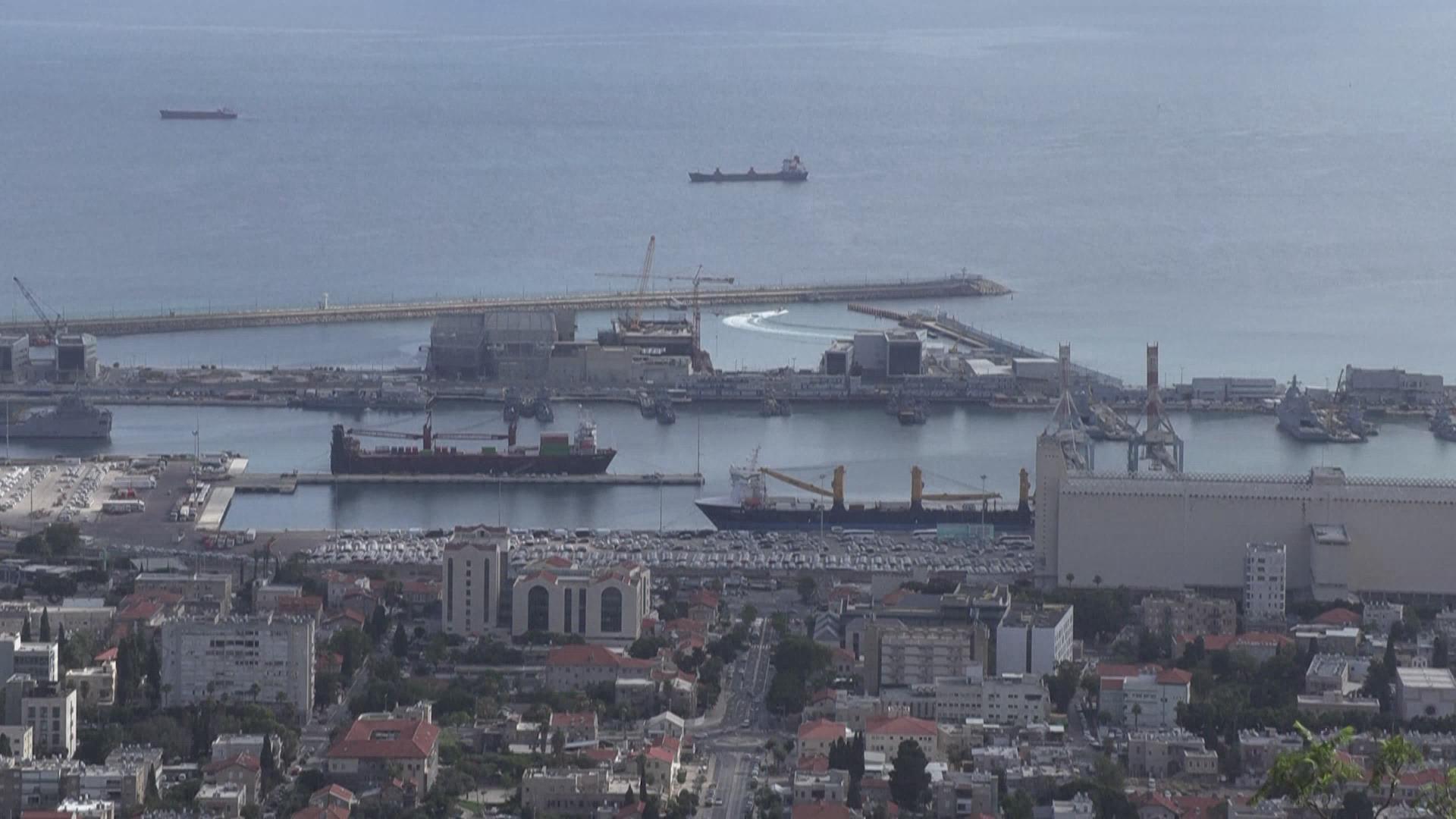 航运巨头马士基暂停船只停靠以色列海法港 航运巨头马士基暂停船只停靠以色列海法港