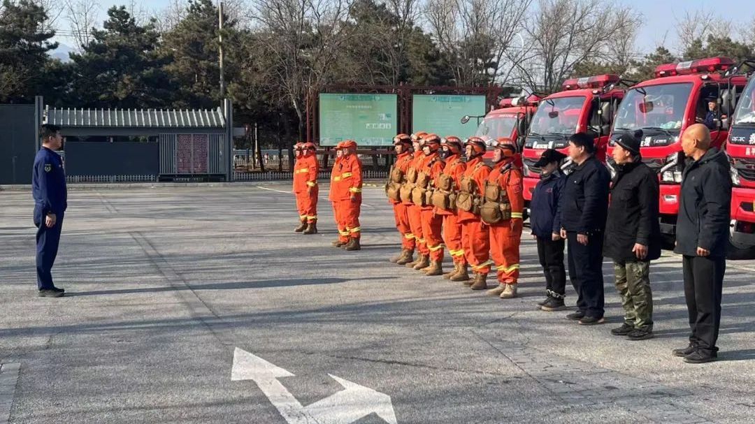 春节防火不放松,湿化作业护平安 春节防火不放松,湿化作业护平安