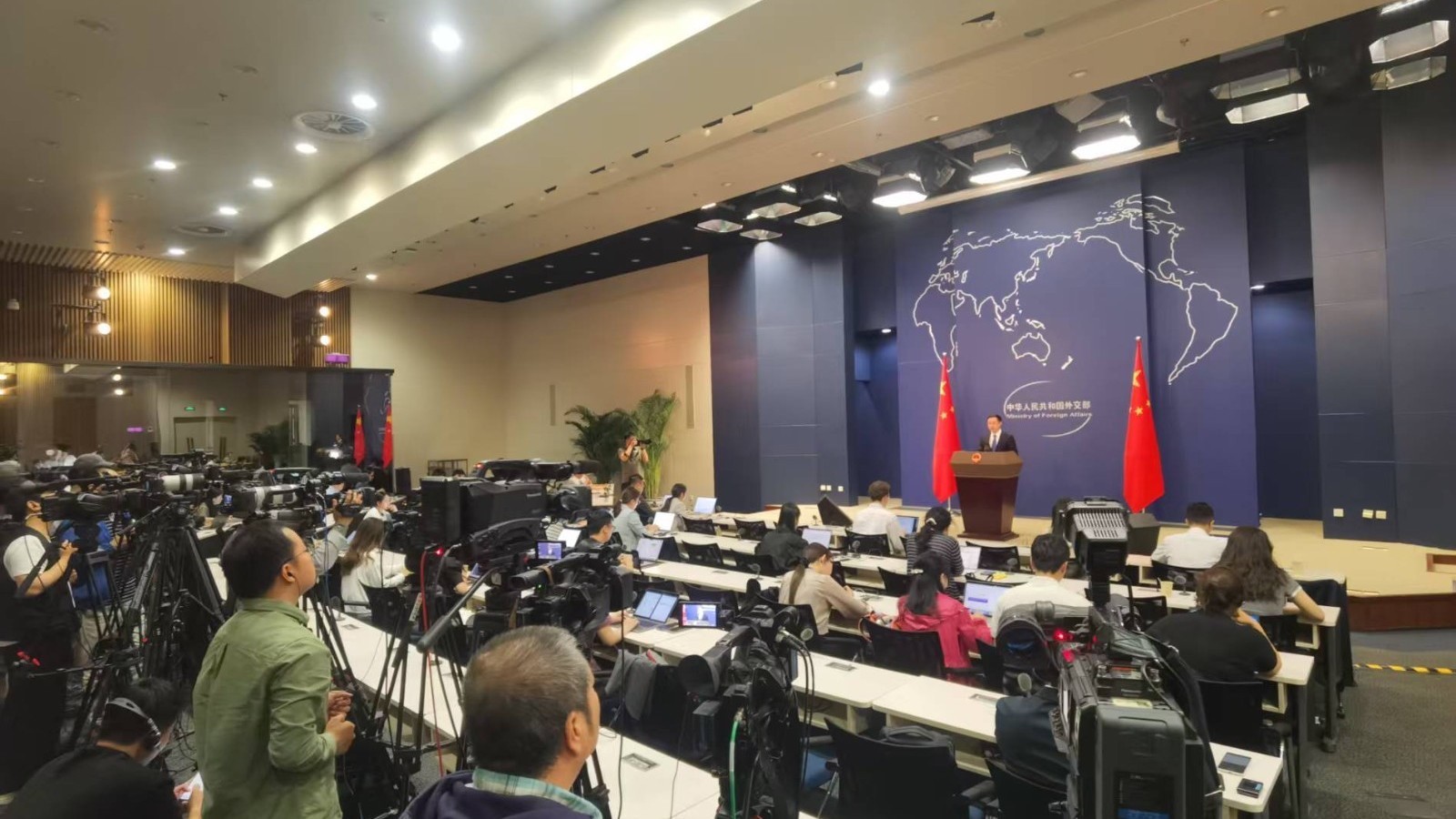 巴基斯坦和阿富汗临时政府升级外交关系 中方欢迎 巴基斯坦和阿富汗临时政府升级外交关系 中方欢迎