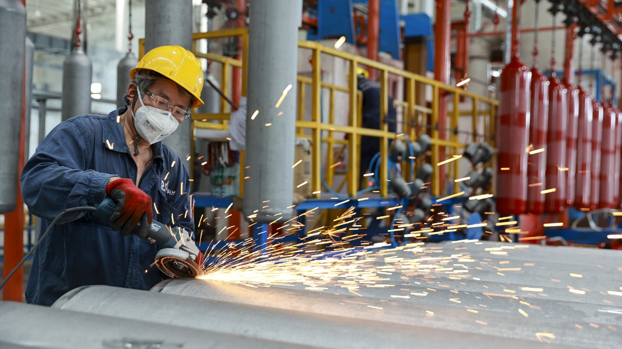 上半年中央企业实现利润总额1.4万亿元,生产经营稳中有进、质效向好 上半年中央企业实现利润总额1.4万亿元,生产经营稳中有进、质效向好