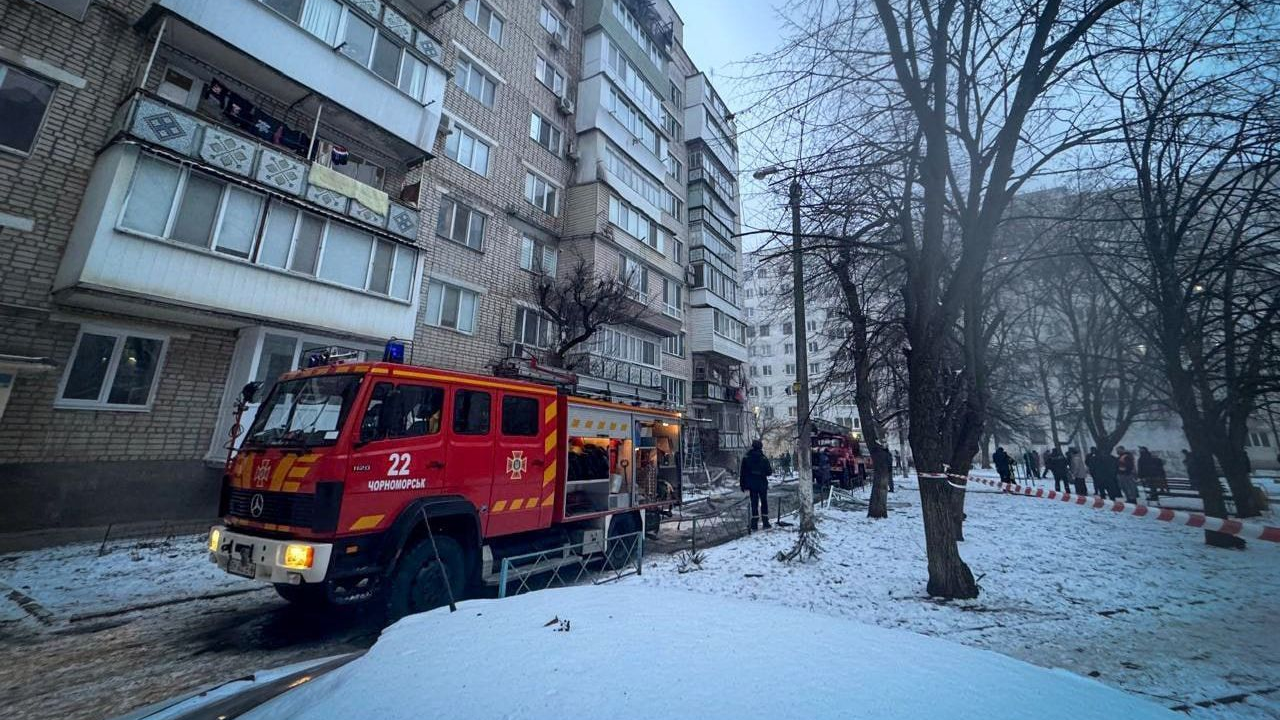 泽连斯基：乌多地遭俄大规模袭击，基辅大规模停暖