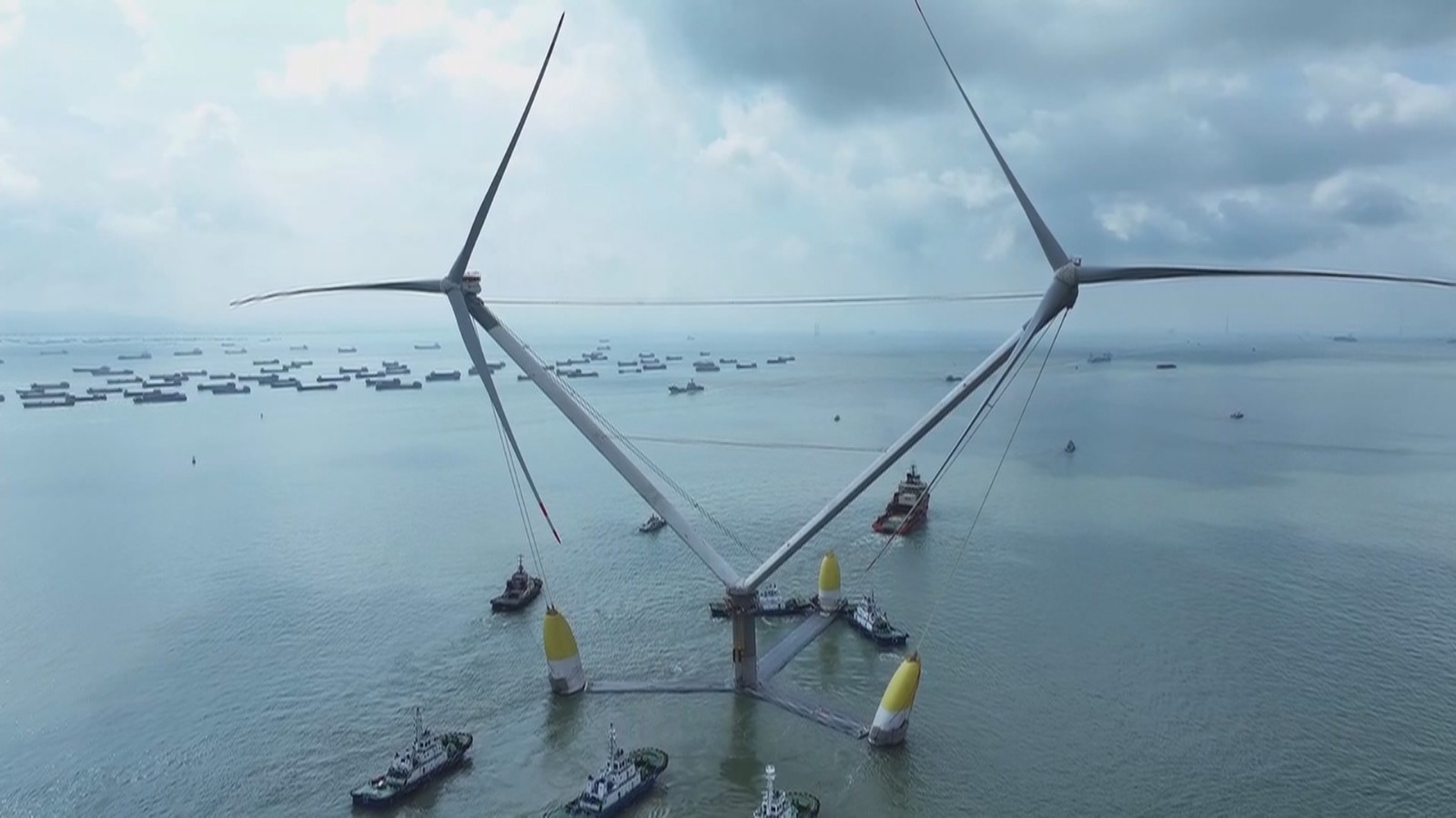 “全球之最”海上风电平台在广州顺利拖航出港! “全球之最”海上风电平台在广州顺利拖航出港!
