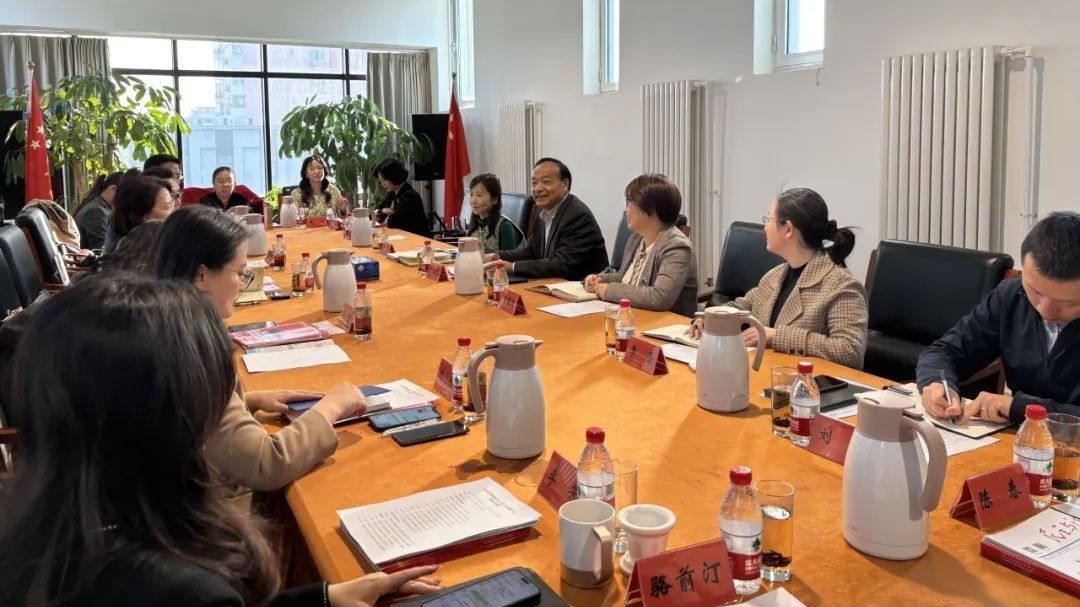 北京律协宣传联络委员会到访《民主与法制》社并座谈 北京律协宣传联络委员会到访《民主与法制》社并座谈