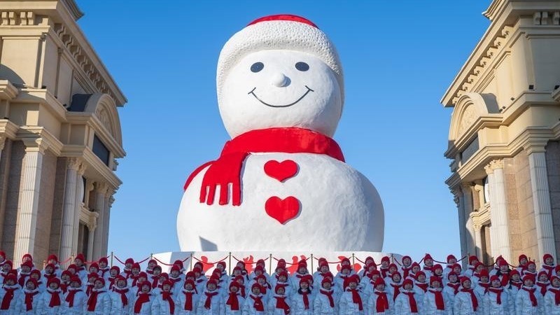 哈尔滨“网红大雪人”回来了！