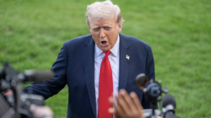 特朗普:若美伊达成协议 “很可能”亲自前往伊斯兰堡 特朗普:若美伊达成协议 “很可能”亲自前往伊斯兰堡