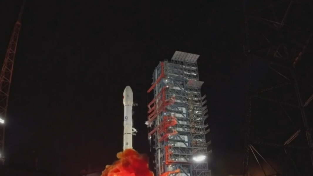 天问二号升空开启“追星”之旅