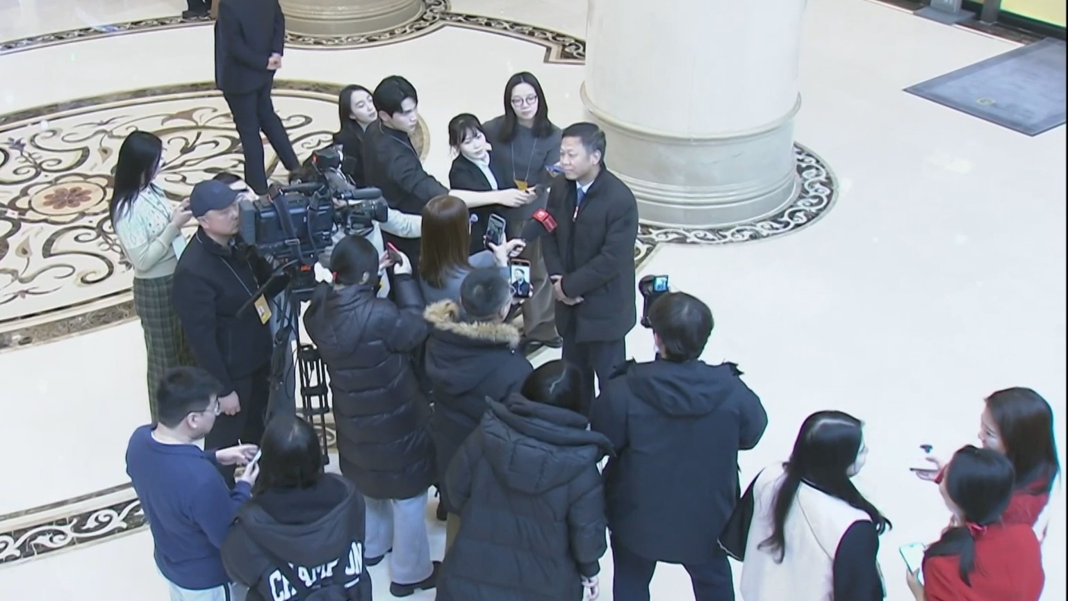 开局“十五五” 两会进行时丨市政协委员1月23日报到 为“十五五”开局建言献策 开局“十五五” 两会进行时丨市政协委员1月23日报到 为“十五五”开局建言献策