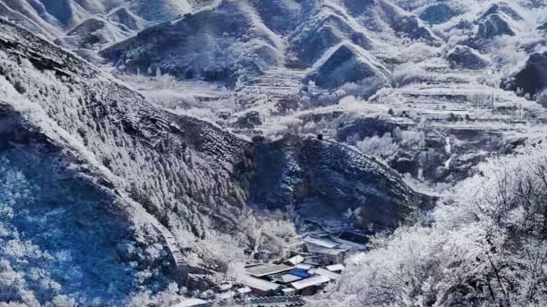 雪落长峪城!这里的“冰雪秘境”美翻了 雪落长峪城!这里的“冰雪秘境”美翻了