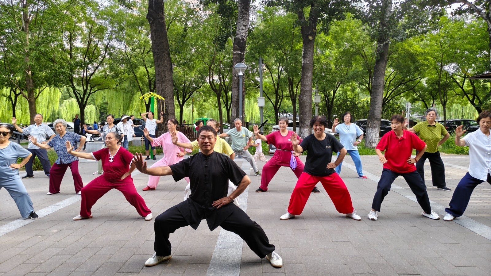 月坛街道公益太极课开课，解锁关节养护与传统文化新体验！