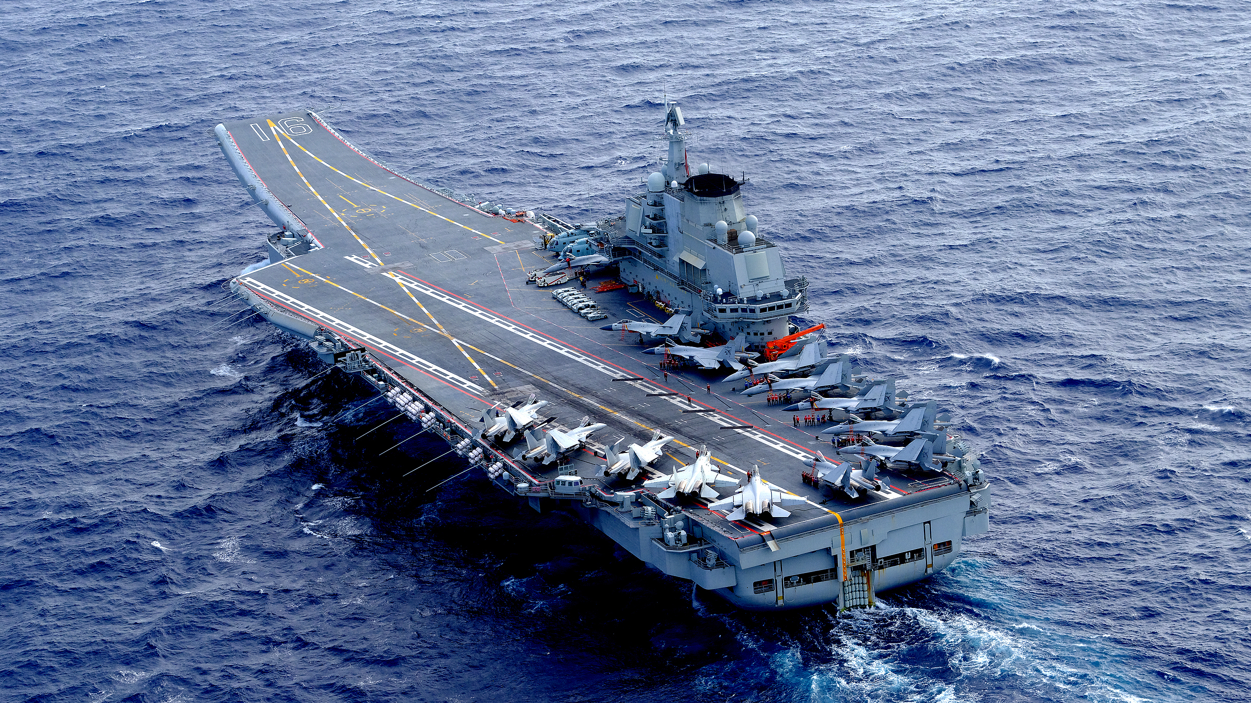 情节随机、贴近实战,直击山东舰最新演练现场 情节随机、贴近实战,直击山东舰最新演练现场