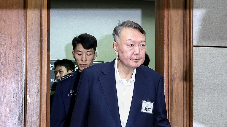 尹锡悦接受免费舆论调查服务案二审改判无罪 尹锡悦接受免费舆论调查服务案二审改判无罪