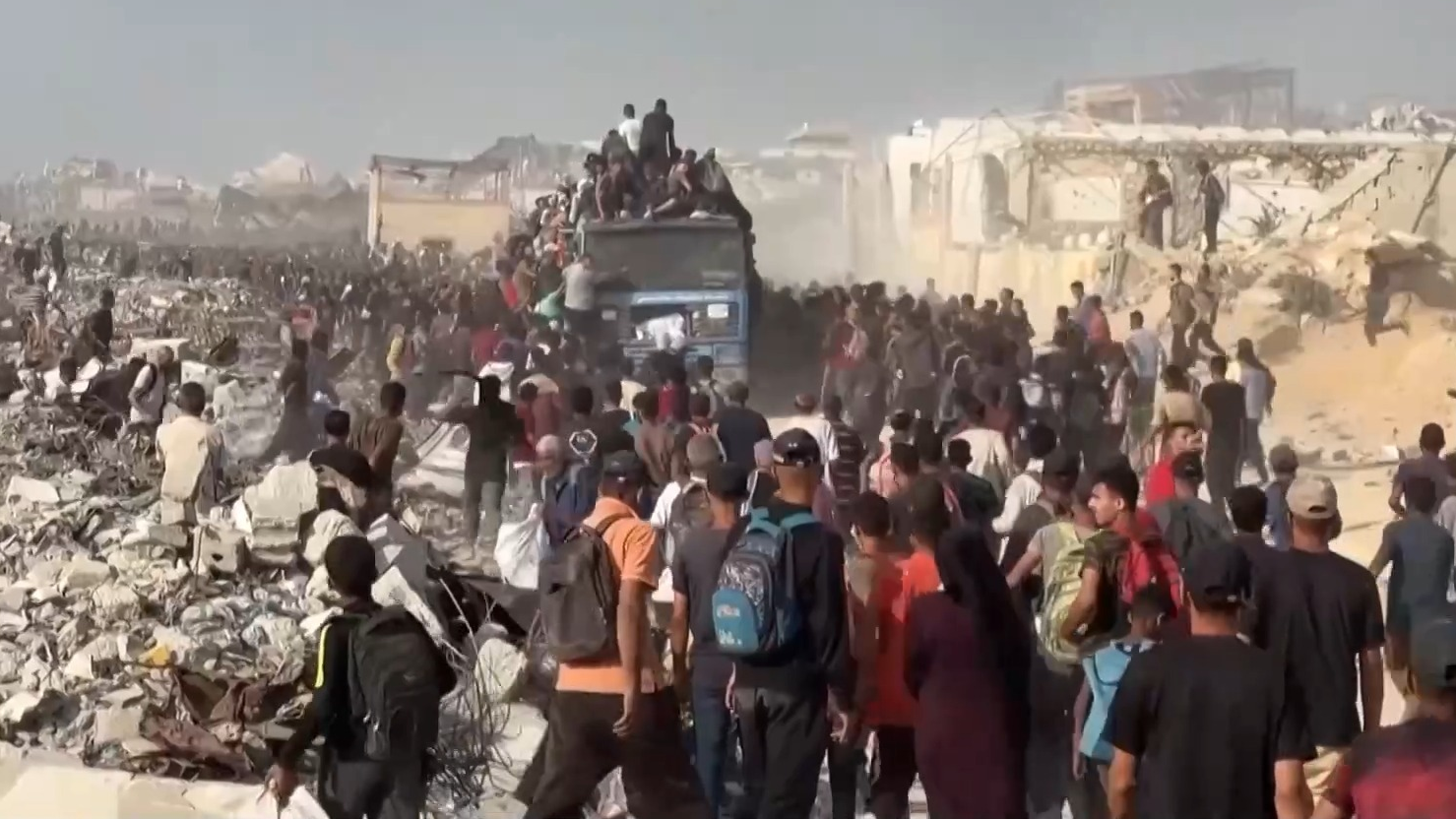 以军袭击加沙领取援助物资民众,已致56人死亡 以军袭击加沙领取援助物资民众,已致56人死亡