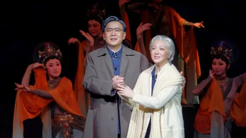 弘扬“两弹一星”精神 原创当代昆曲《李佩先生》首演 弘扬“两弹一星”精神 原创当代昆曲《李佩先生》首演