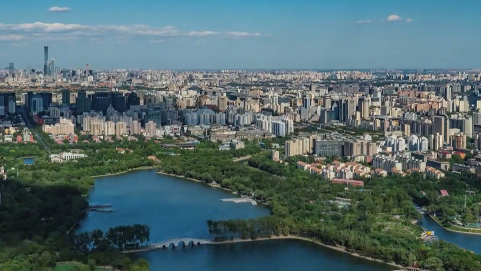 GDP同比增长百分之五点九 北京一季度经济开局良好 GDP同比增长百分之五点九 北京一季度经济开局良好