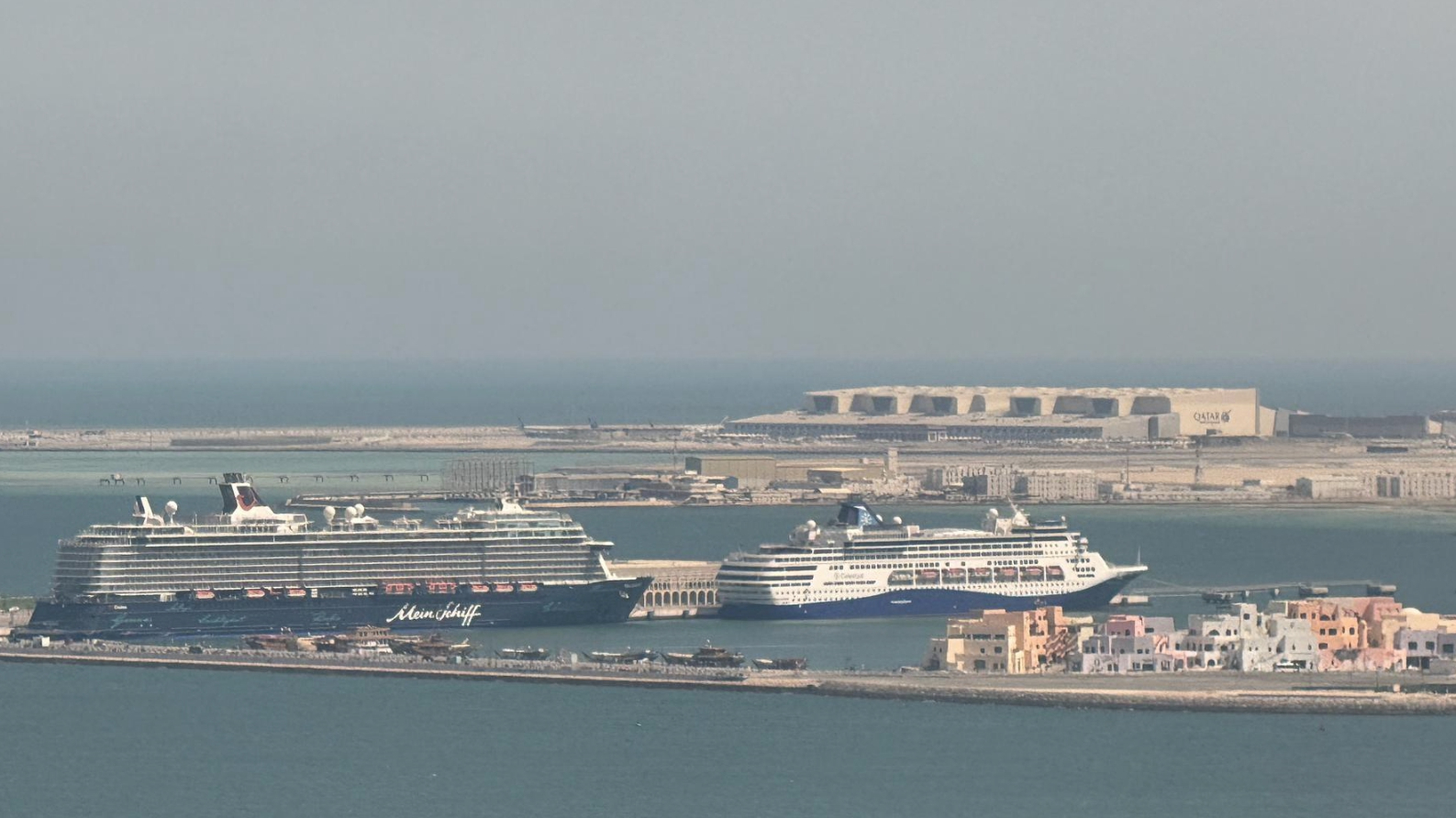 10艘船只在霍尔木兹海峡及周边遇袭