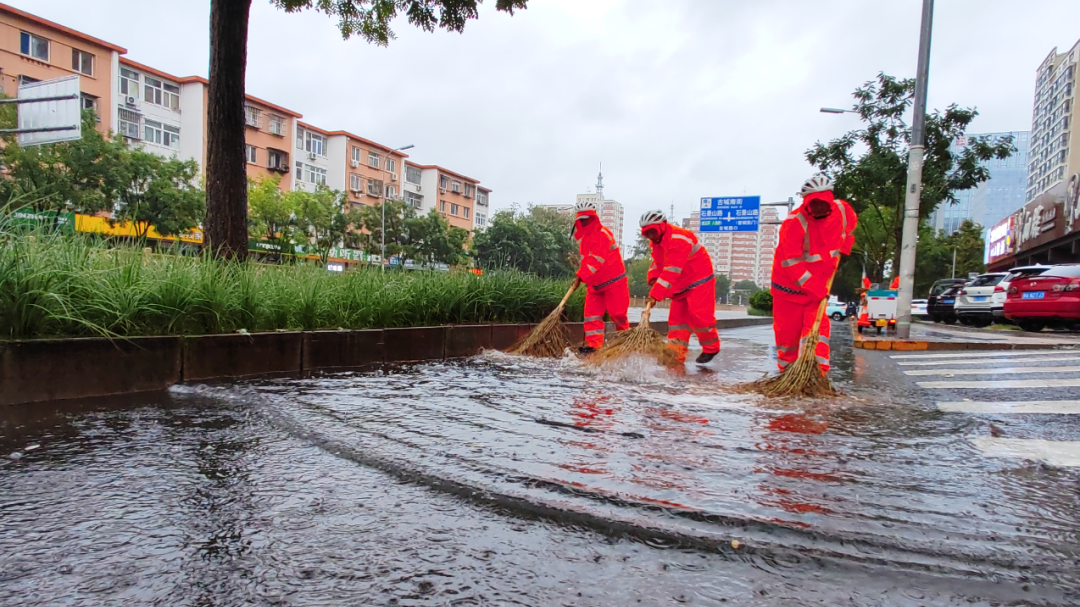 雨还在下，目前已达严重拥堵！预计雨停时间——