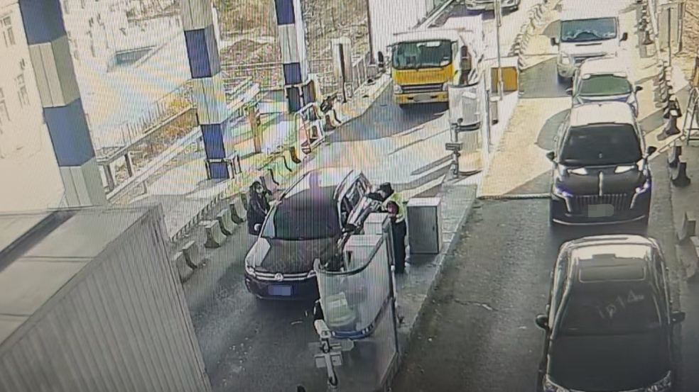 通州民警10分钟紧急开道！为心梗母亲抢回救命时间