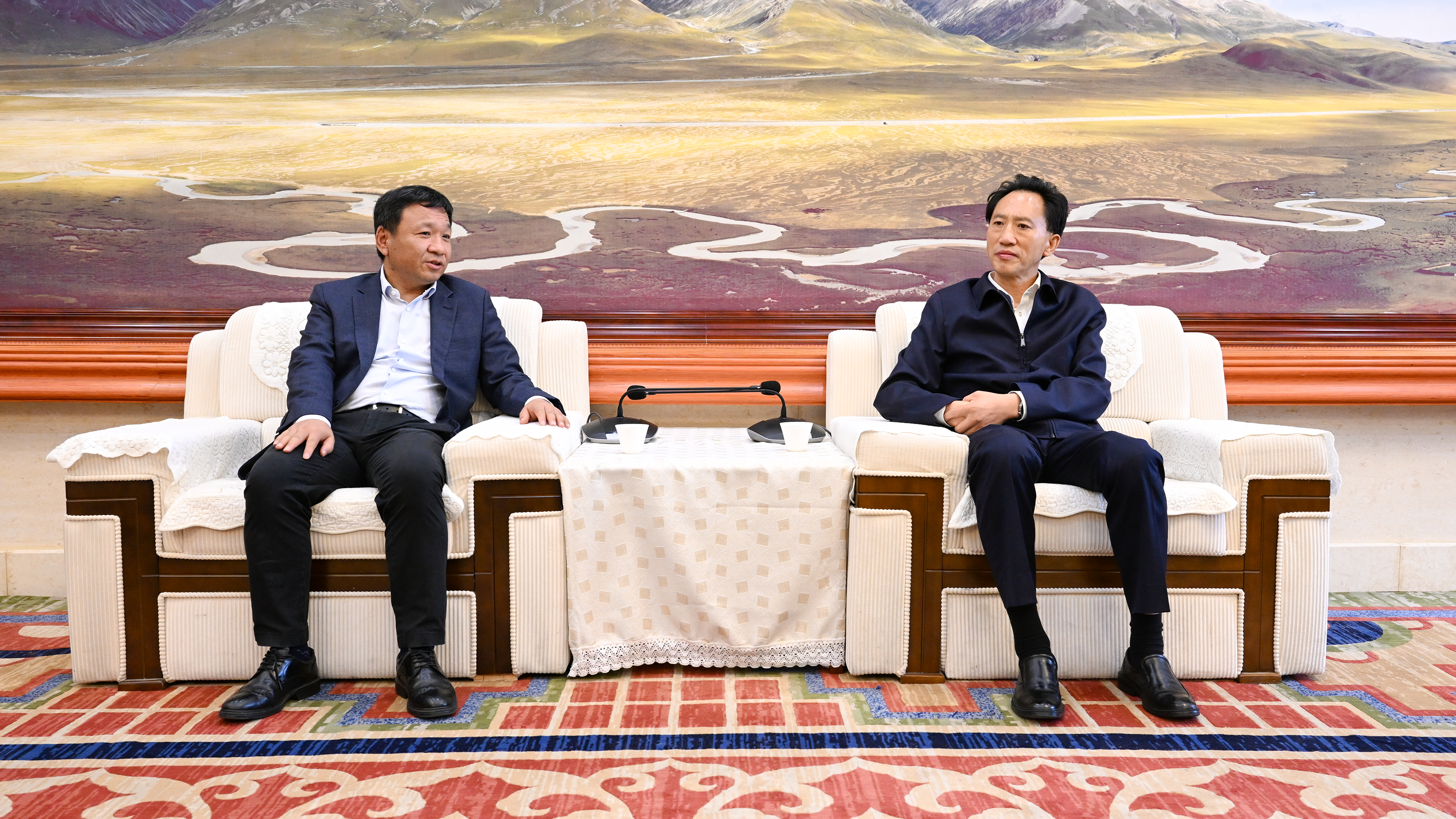 拉萨市政府与北汽集团签订战略合作框架协议
