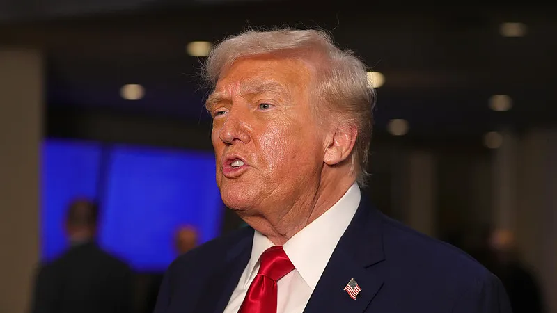 特朗普回应哈梅内伊