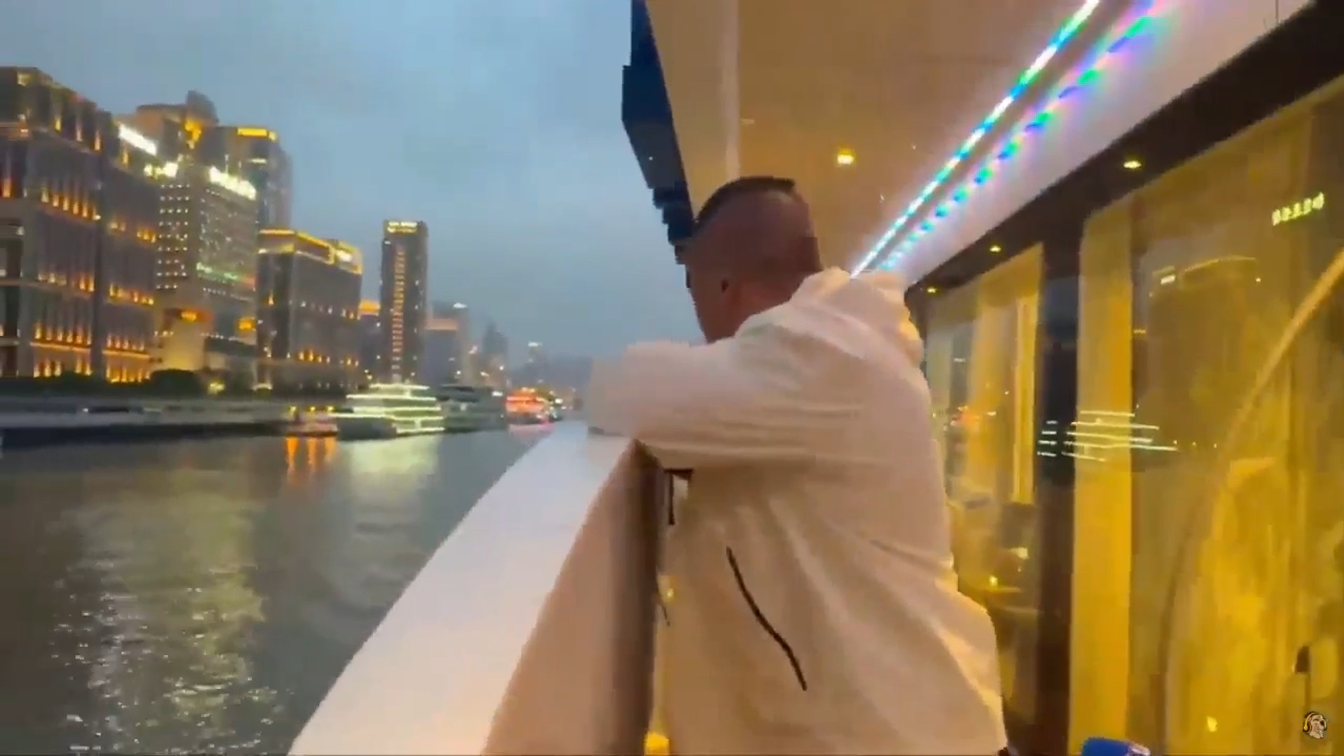 台湾网红 “馆长” 陈之汉开启首次大陆行 回忆创业经历他感慨万千_北京时间