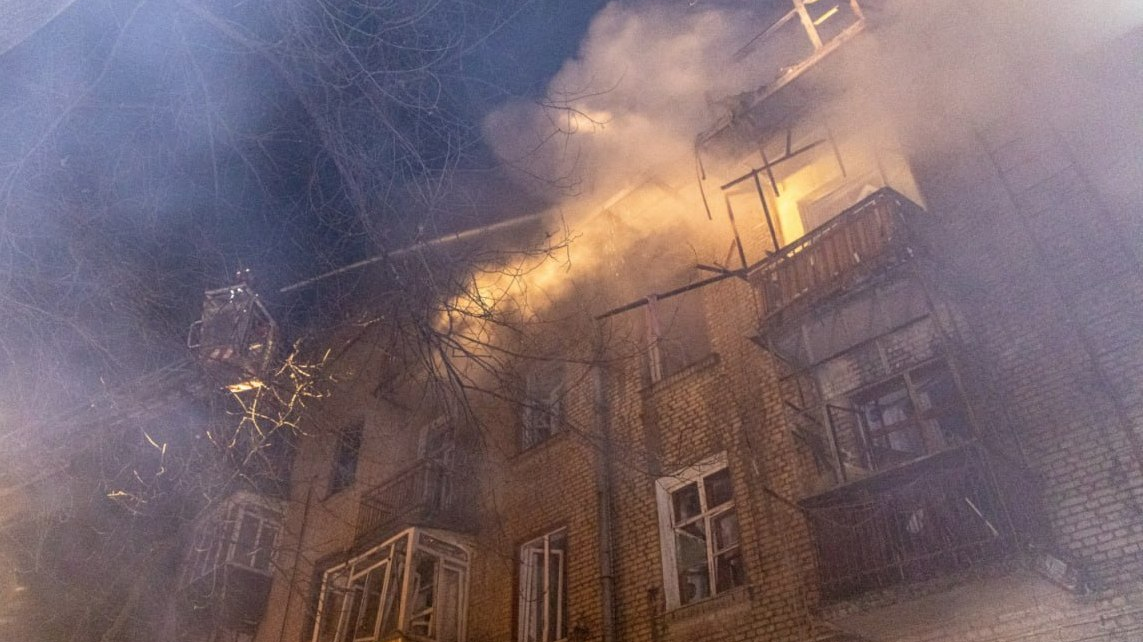 泽连斯基:俄大规模袭击乌多地 已造成1死多伤 泽连斯基:俄大规模袭击乌多地 已造成1死多伤