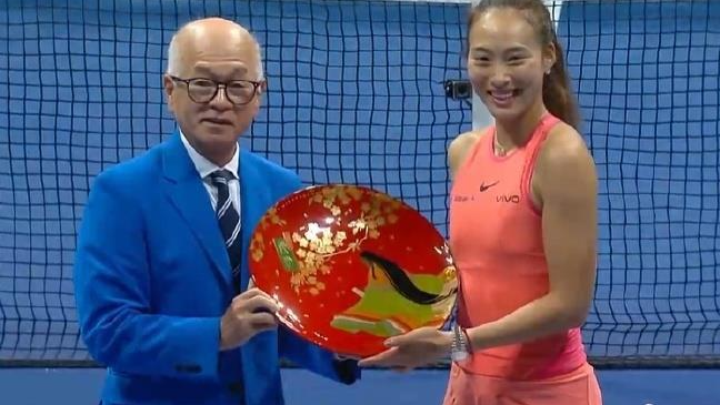 郑钦文因肘部受伤退出WTA500东京站